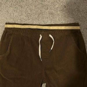 Cuffed joggers with lined texture that’s visible